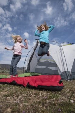 Matelas Klymit Insulated Static V Luxe 14 Matelas Klymit Insulated Static V Luxe -TrekÉquip Magasin matelas gonflable klymit static v luxe insulated 08